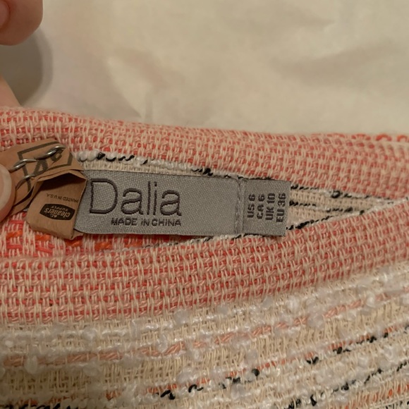 Pencil skirts - Picture 5 of 5